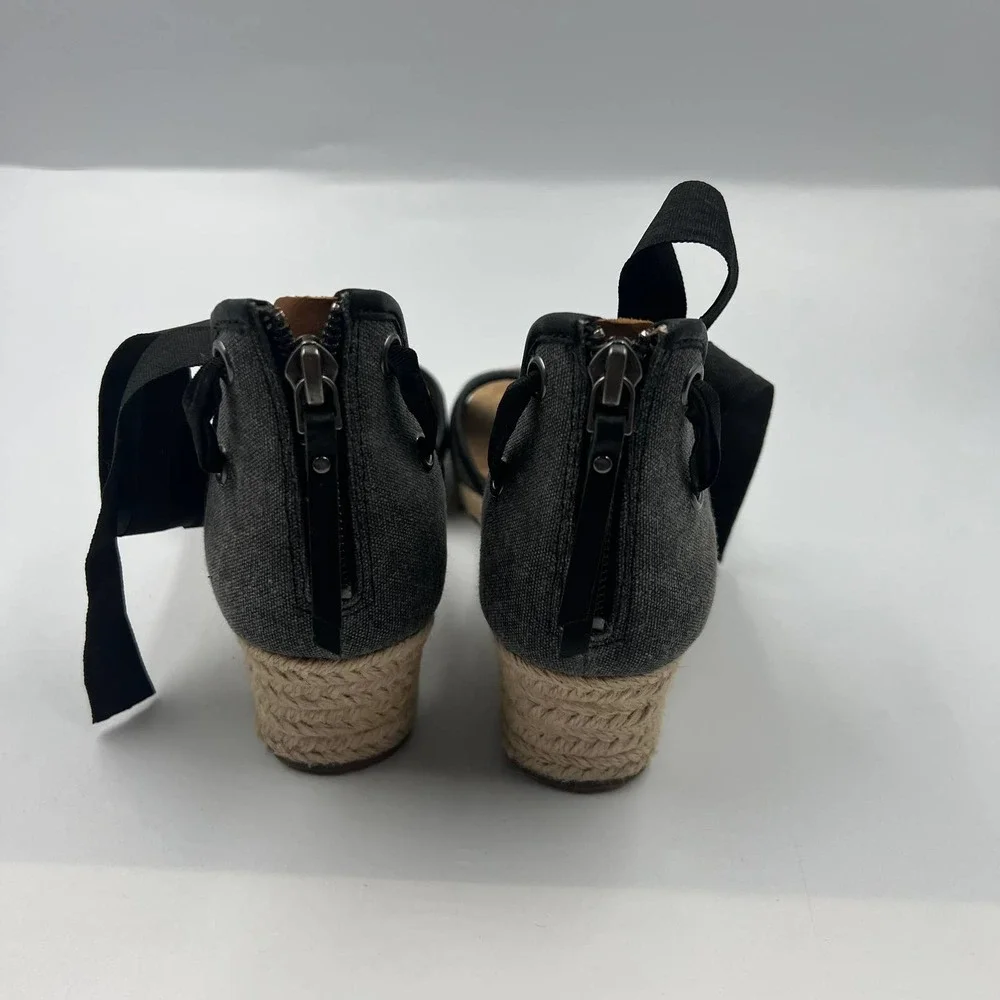 UGG black gray